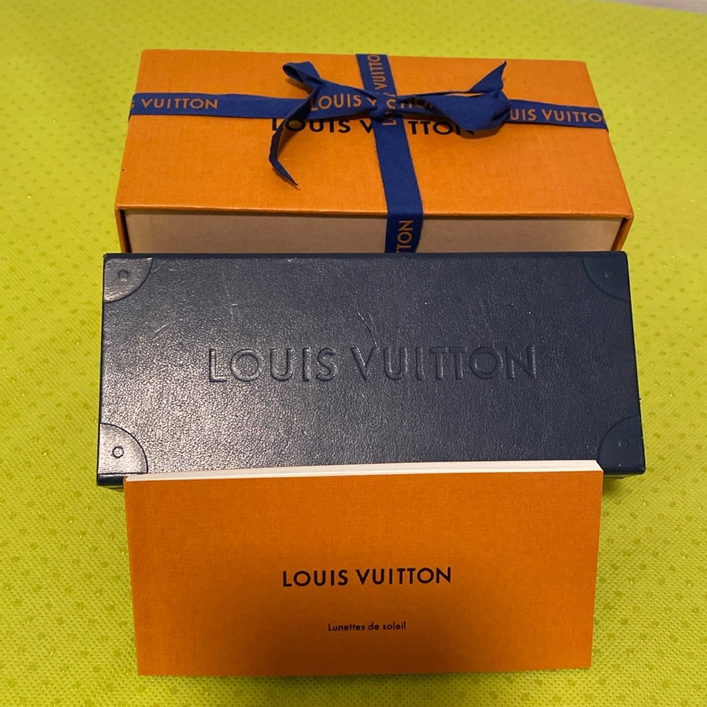 Louis Vuitton Amber Sunglasses !